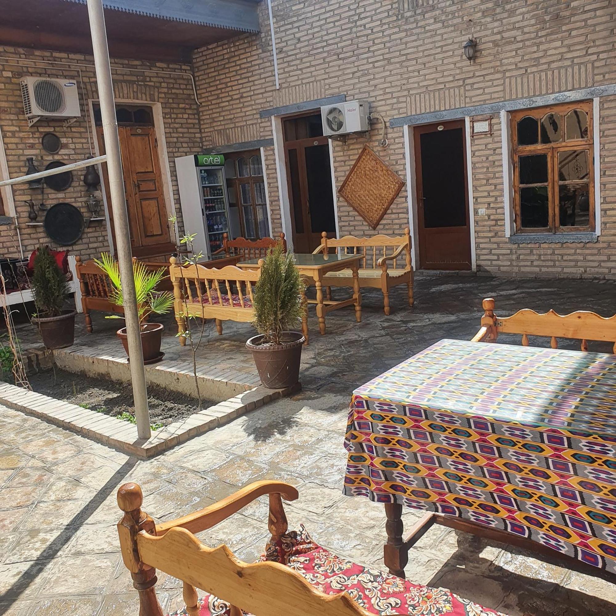 Guest House Ravshan Buchara Exteriör bild