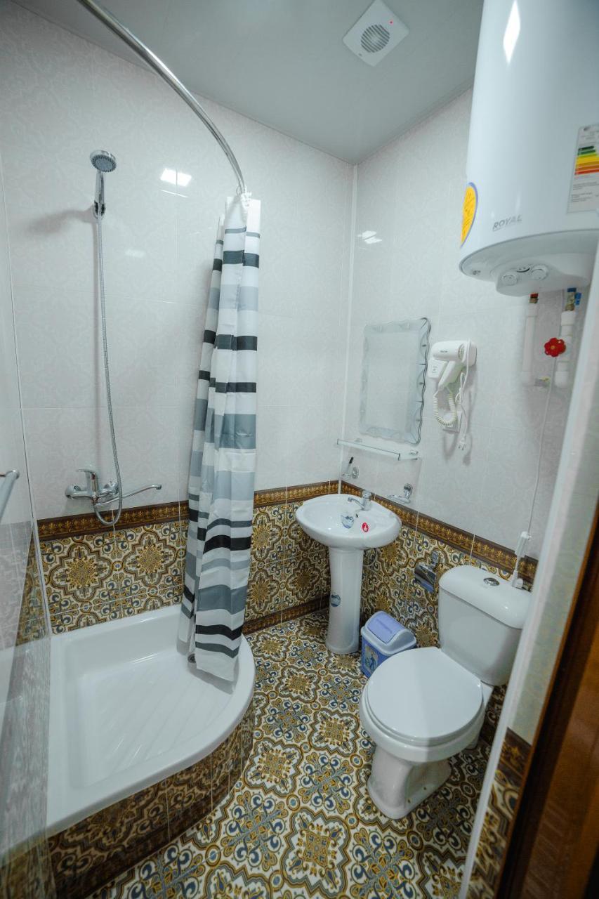Guest House Ravshan Buchara Exteriör bild